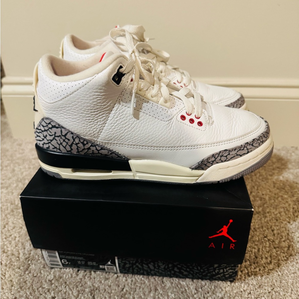 Cement Jordan 3s